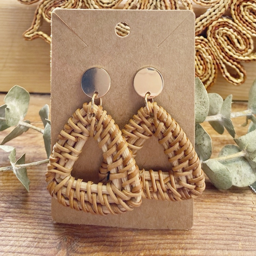 NEW Wicker Rattan Triangle dangle Earrings Boho - Boutique - Picture 3 of 5